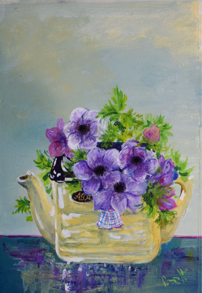 Aga teapot with anemones